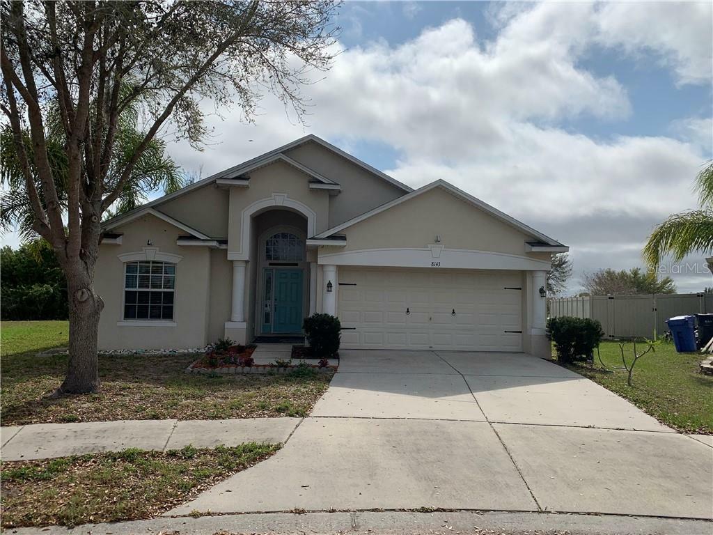 Property Photo:  8143 Alamosa Wood Avenue  FL 33573 