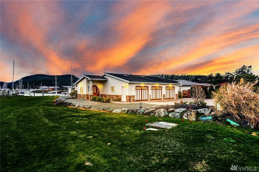 Property Photo:  5501 Doon Wy  WA 98221 