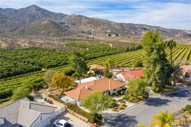 Property Photo:  43931 Mandarin Drive  CA 92544