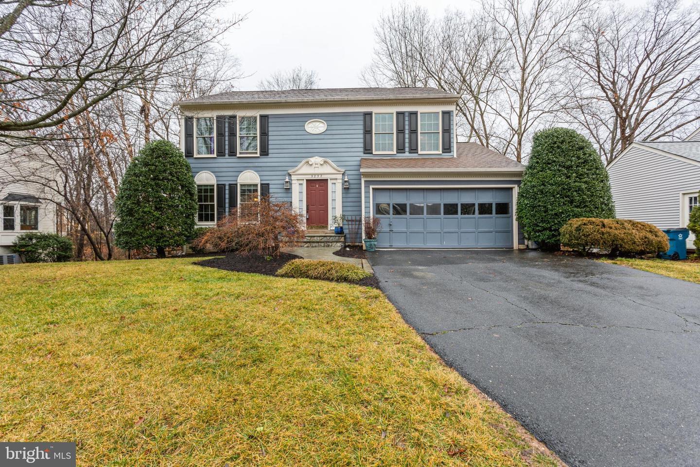 Property Photo:  5232 Glen Meadow Road  VA 20120 