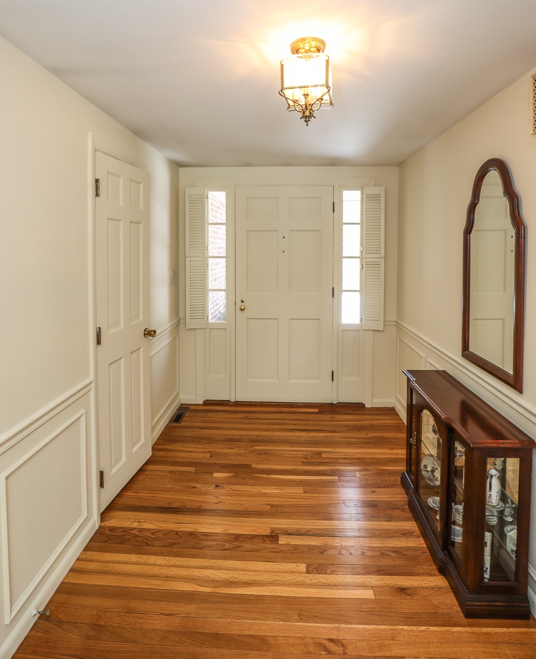 Property Photo: 19 Oak Drive NH 03110