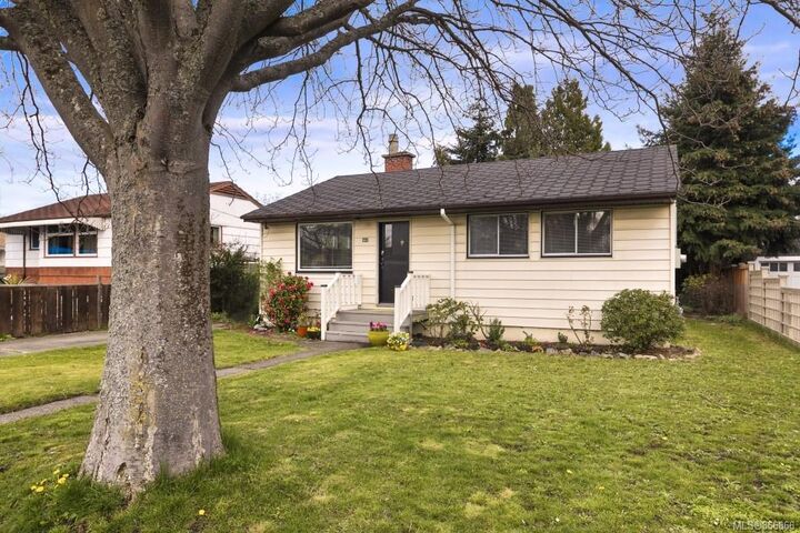 1725 Amphion St — photo 1