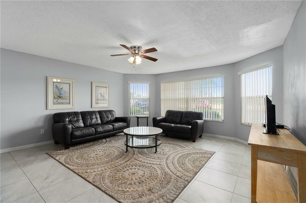 Property Photo:  2729 N Poinciana Boulevard 119  FL 34746 