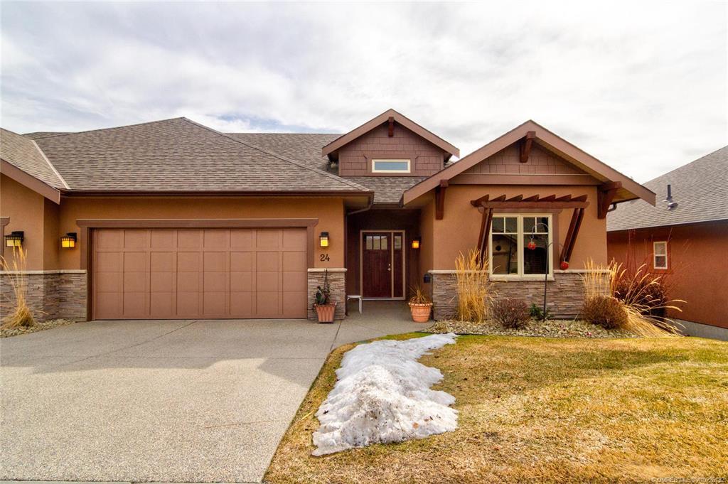 Property Photo:  2450 Selkirk Drive 24  BC V1V 2Z5 