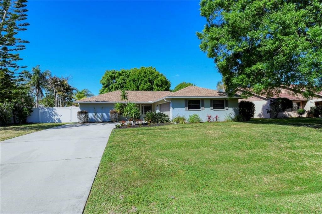 Property Photo:  4197 King Richard Drive  FL 34232 