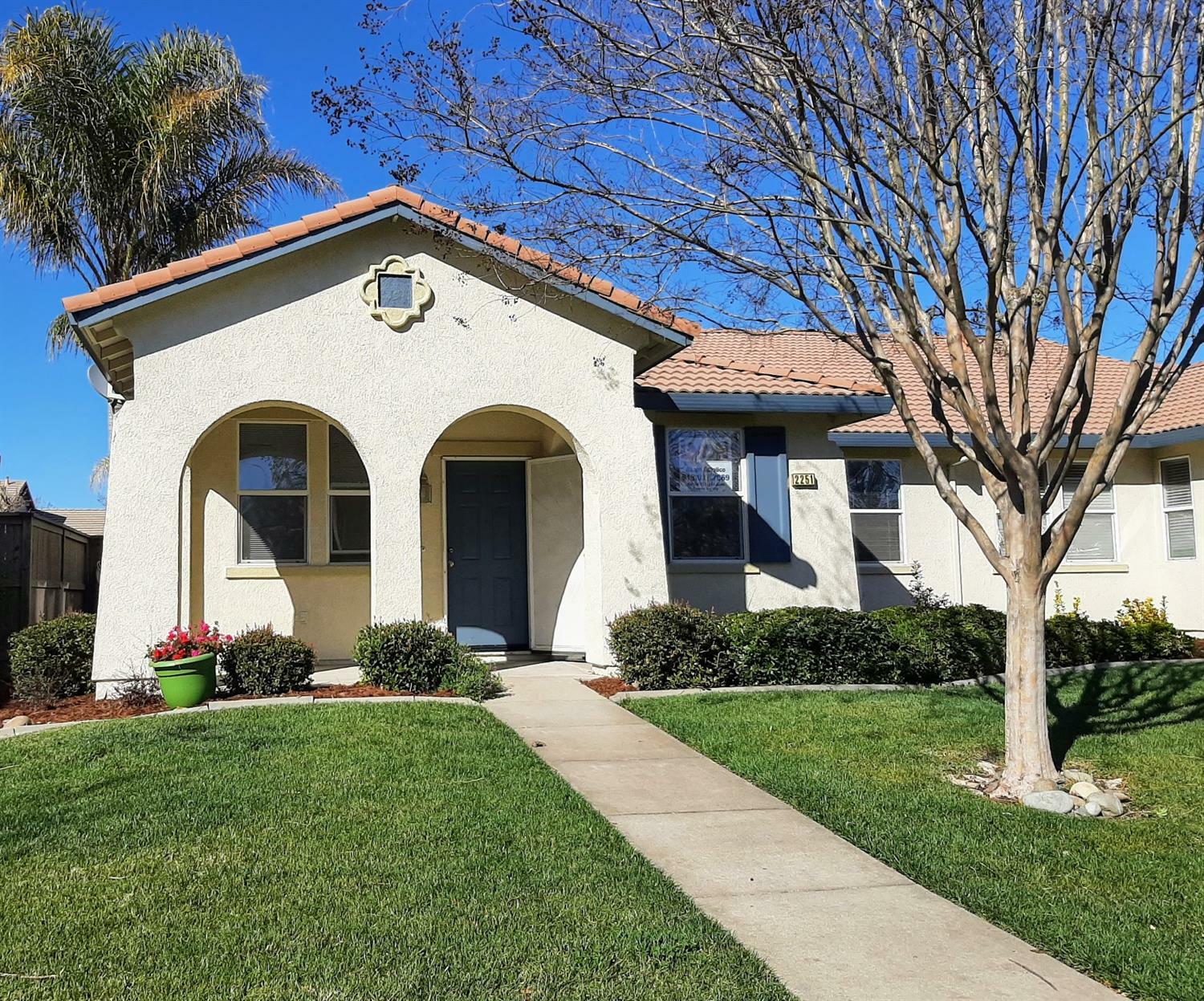 Property Photo:  2251 Rose Arbor Drive  CA 95835 