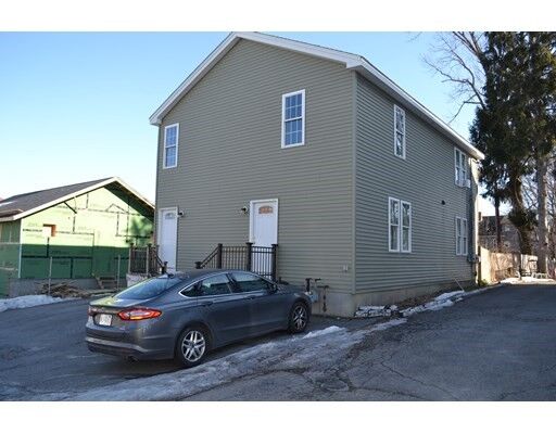Property Photo: 9 Larch St MA 01609