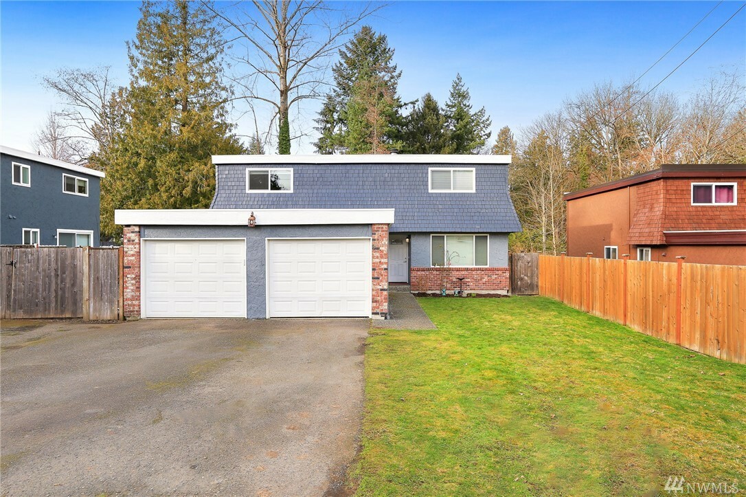 Property Photo:  1518 NE 195th St NE  WA 98155 