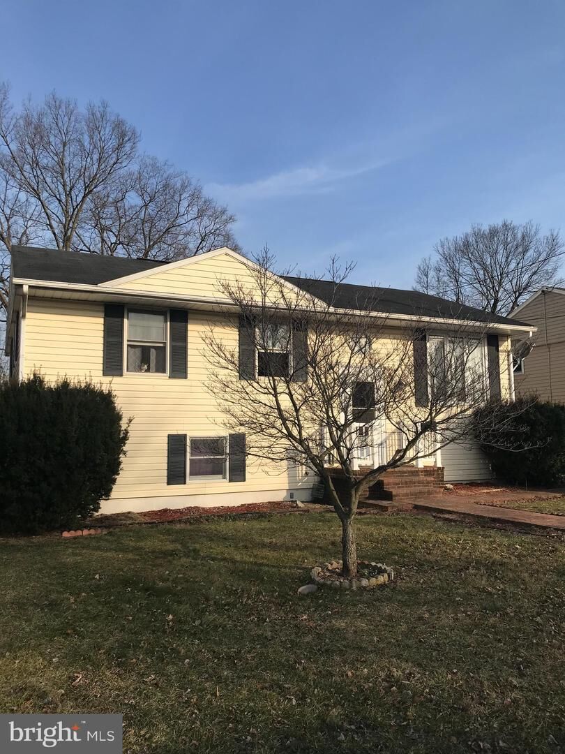 Property Photo:  523 Lincoln Drive  WV 25401 