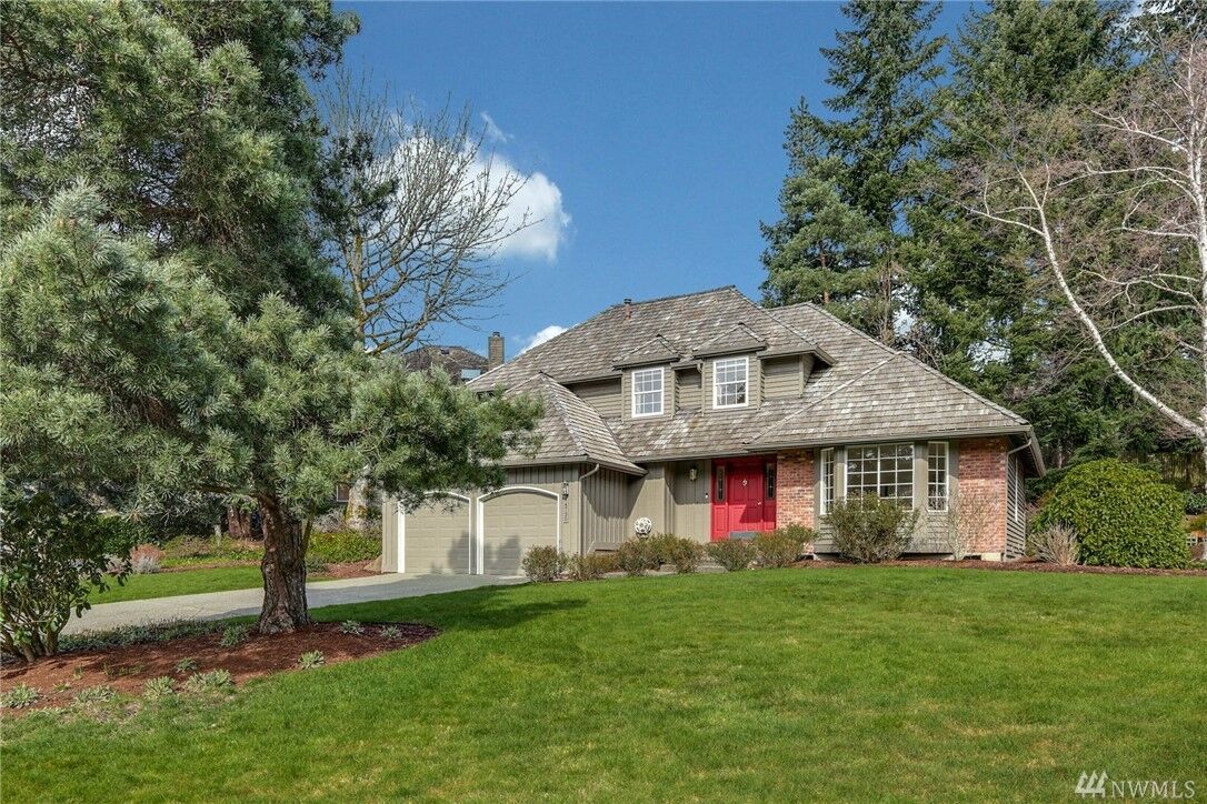 Property Photo:  4730 173rd Place SE  WA 98006 