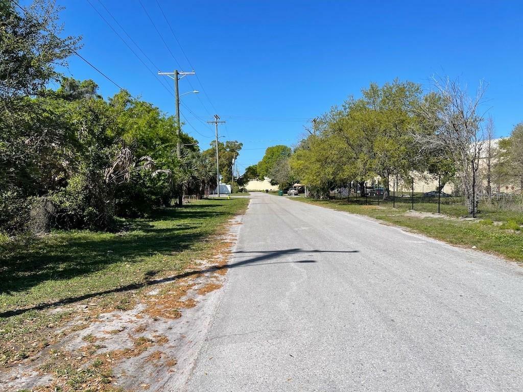 Property Photo:  2309 N 47th Street  FL 33605 