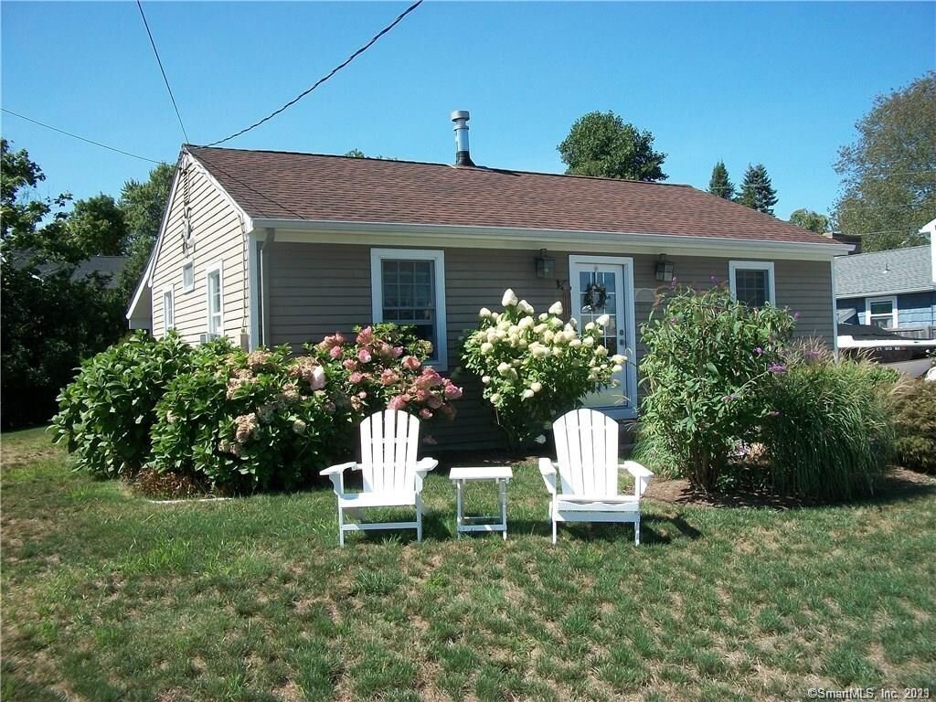 Property Photo: 127 Great Hammock Road CT 06475