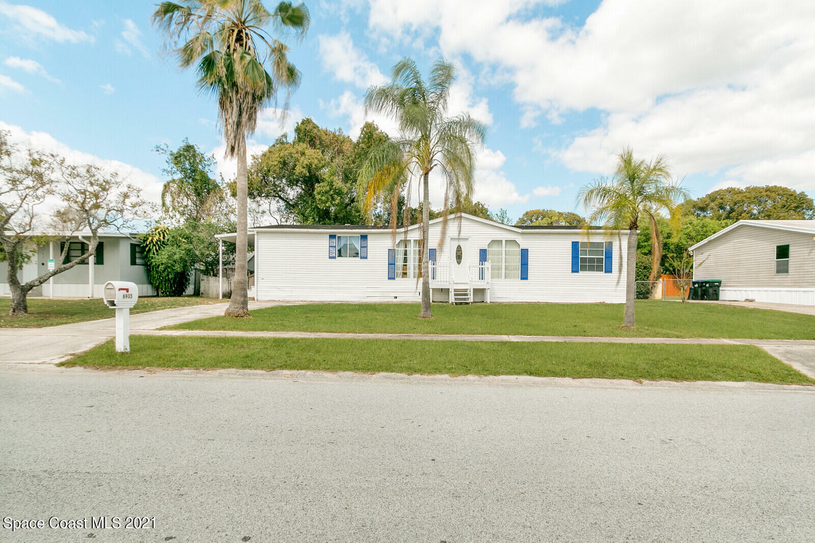 Property Photo:  6935 Pompeii Road  FL 32822 