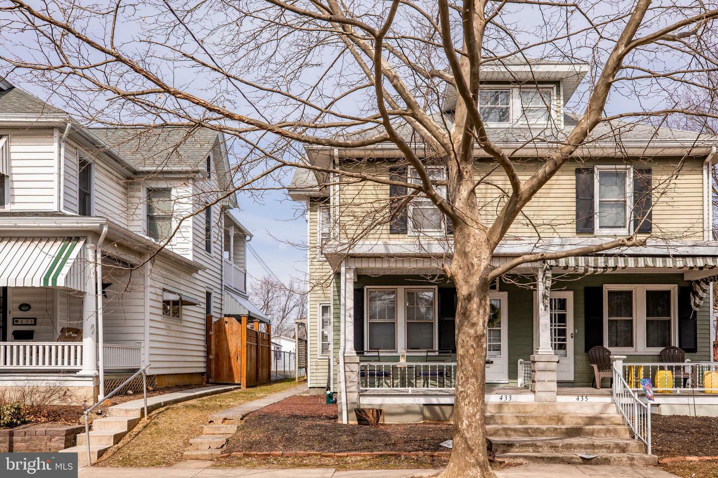 Property Photo:  433 E Main Street  PA 17543 