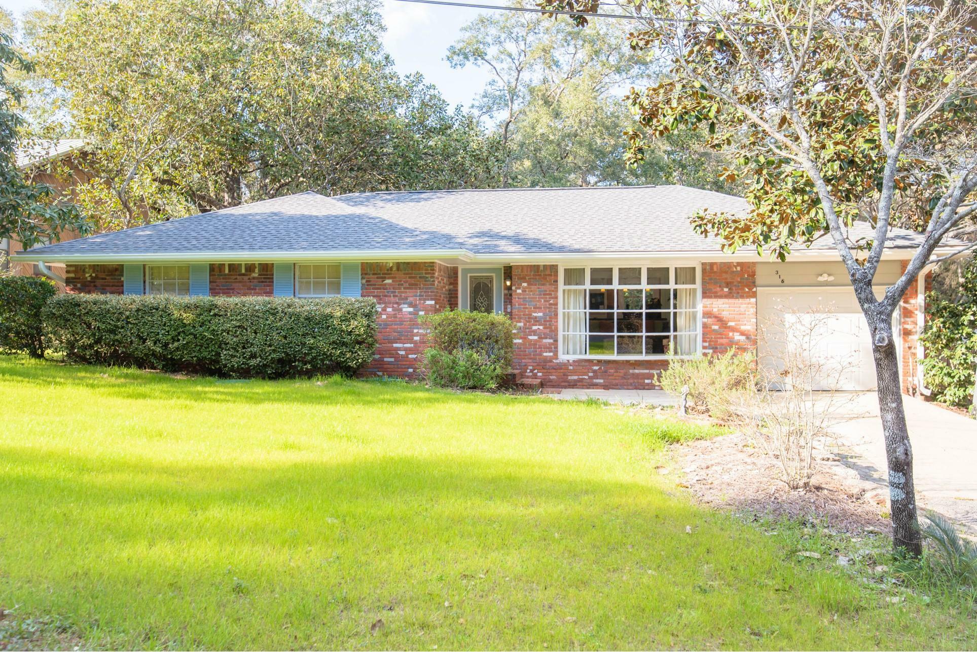 Property Photo:  316 Michigan Avenue  FL 32580 