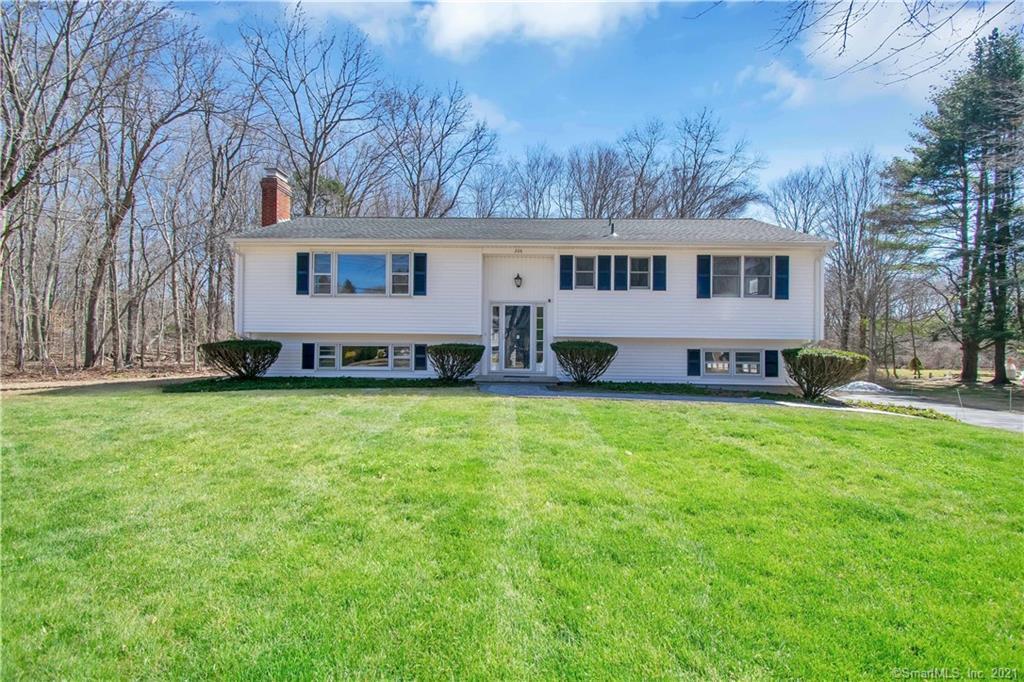 Property Photo: 206 Surrey Drive CT 06477