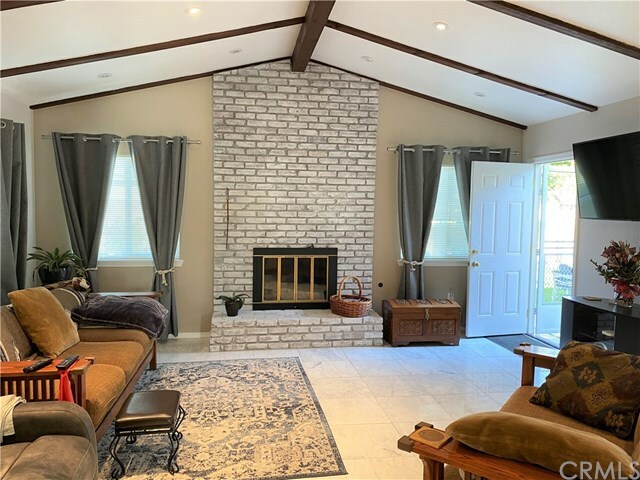 Property Photo: 1610 S Jerinne Street CA 92804
