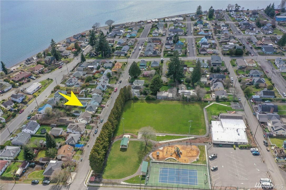 Property Photo: 1128 Vandalia Ave WA 98310