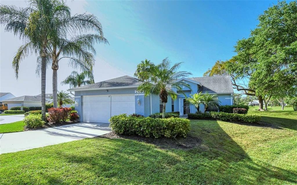 709 Spring Lakes Boulevard  Bradenton FL 34210 photo