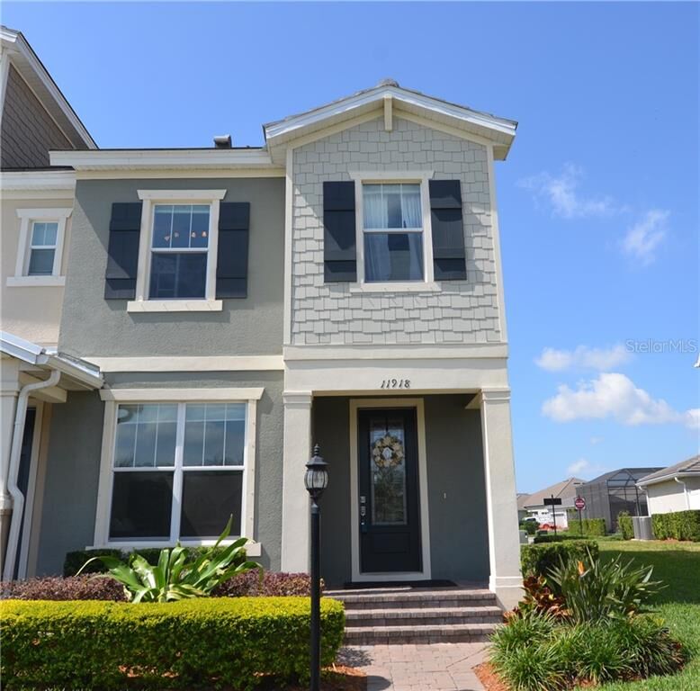 Property Photo: 11918 Seabrook Avenue FL 34211