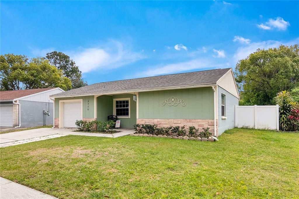 Property Photo:  5710 Ridgestone Drive  FL 33625 