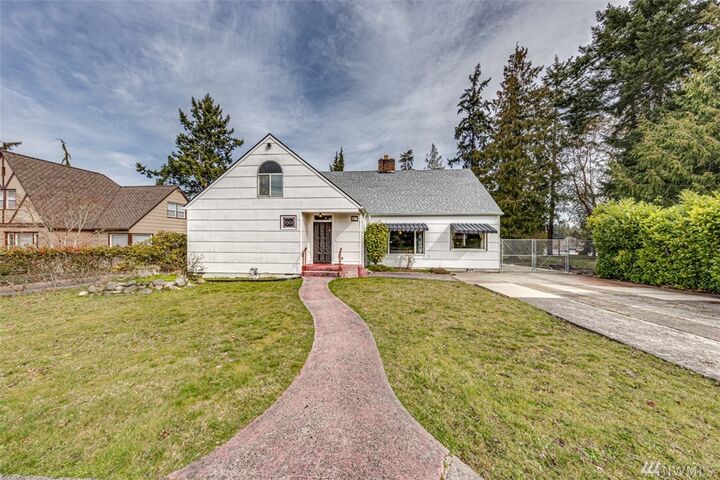 1327 E 2nd St  Port Angeles WA 98362 photo