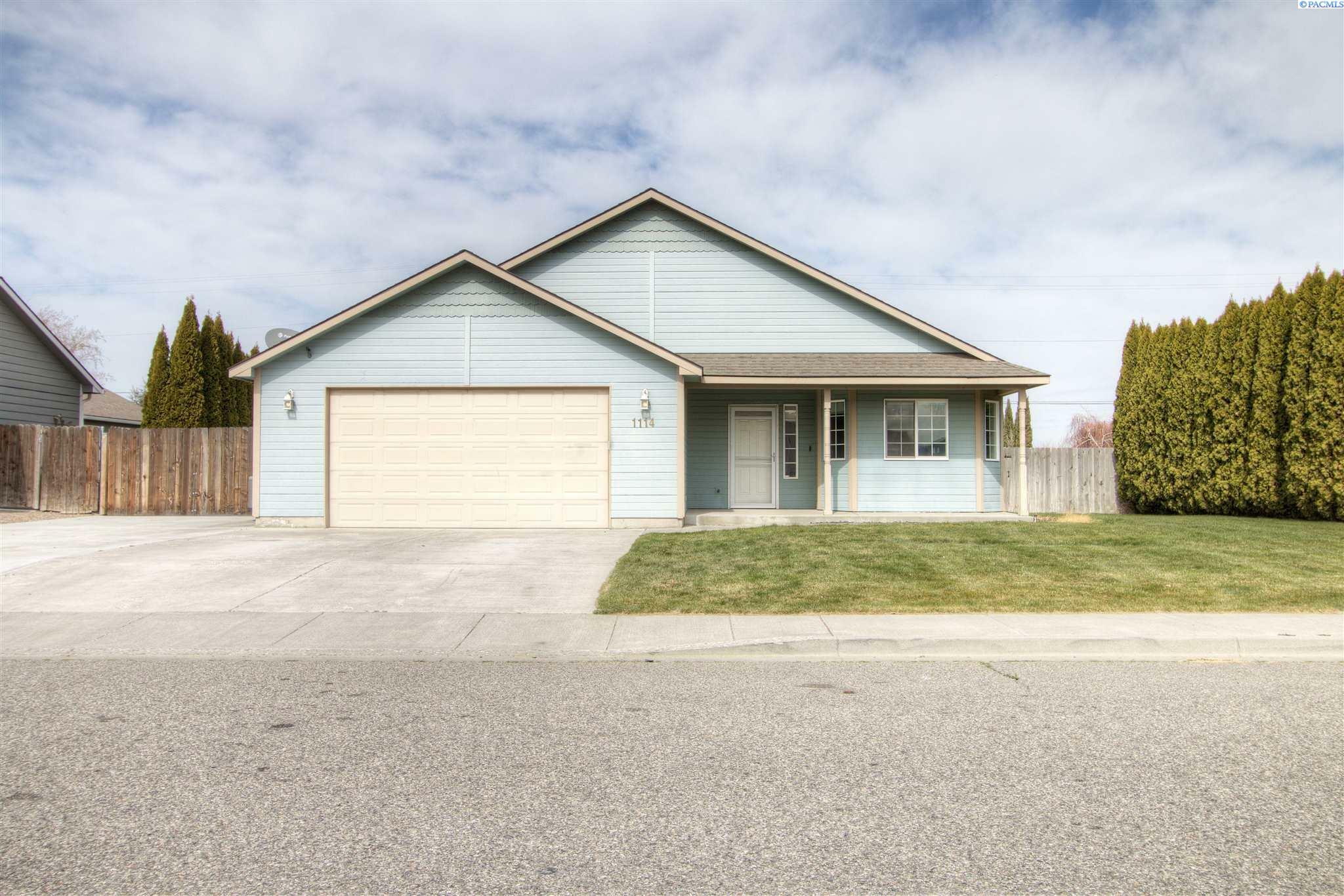 Property Photo: 1114 W 32nd Ave WA 99337