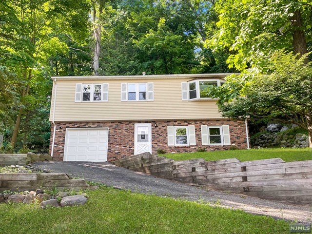 Property Photo: 190 Skyline Lake Drive NJ 07456