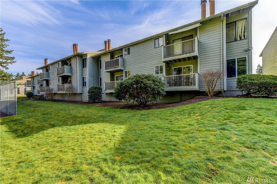Property Photo: 14401 SE Petrovitsky Road F-106 WA 98058