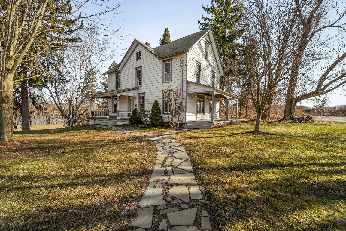 Property Photo:  329 Vestal Road  NY 13850 