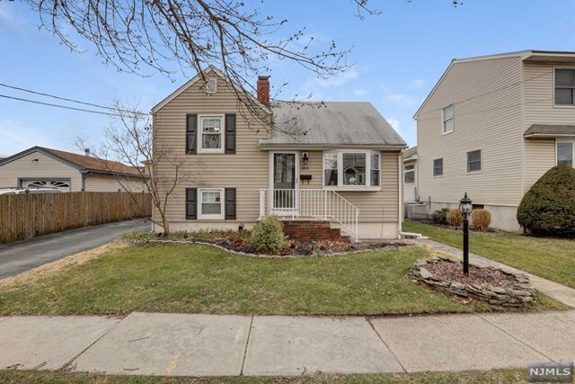 Property Photo:  343 Grant Avenue  NJ 07071 
