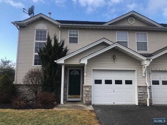 Property Photo:  27 Winding Way  NJ 07419 
