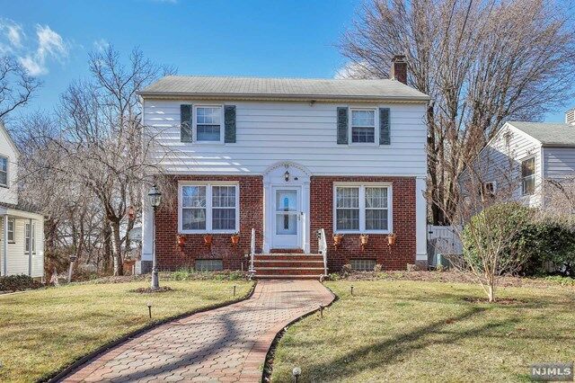 Property Photo:  64 Raymond Avenue  NJ 07070 