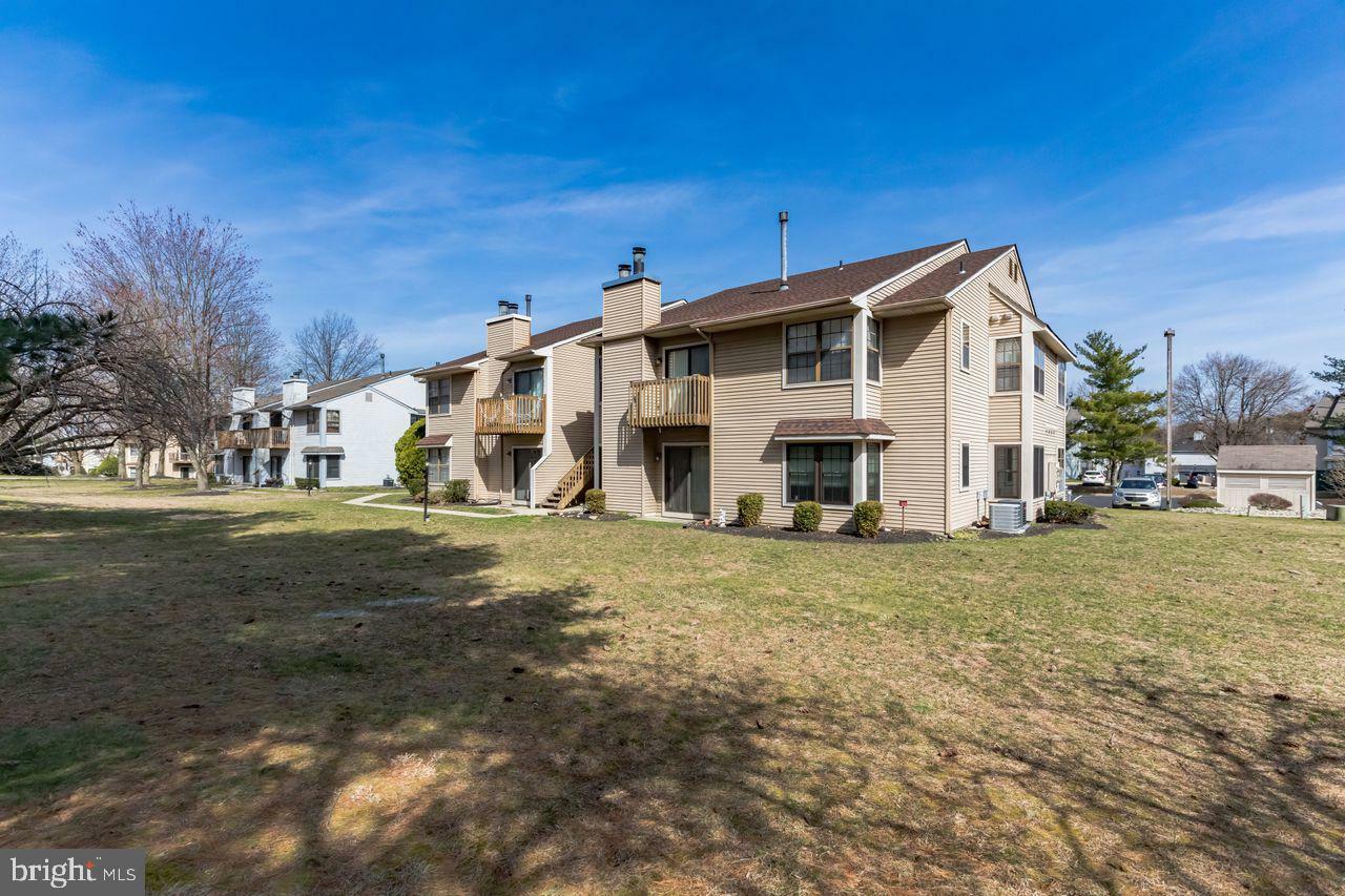 Property Photo:  315 Coventry Court  NJ 08051 