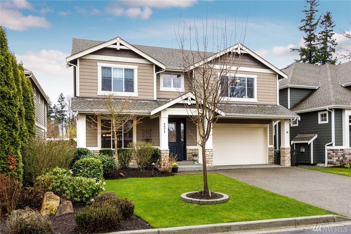 Property Photo:  4925 NE 8th St  WA 98059 