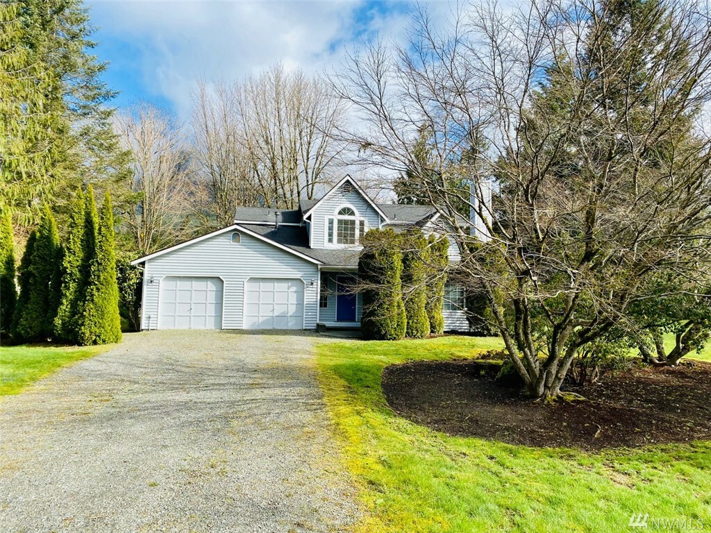 Property Photo:  44402 SE 142nd Place  WA 98045 