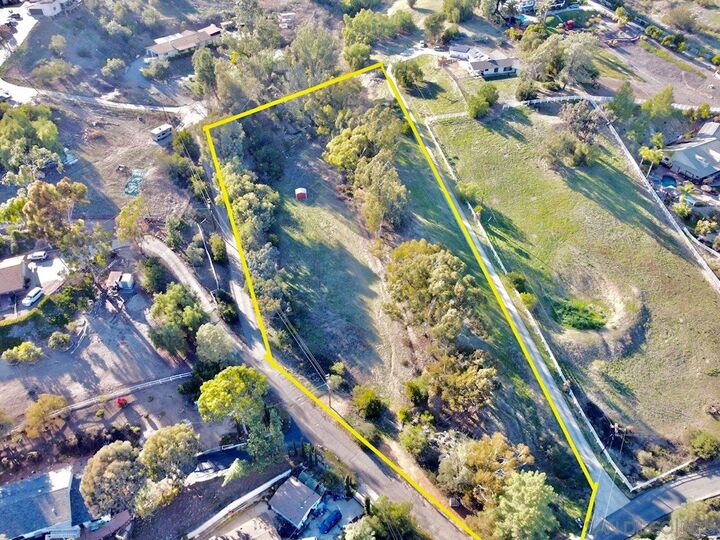 Property Photo: 10910 James Hill Dr CA 92040