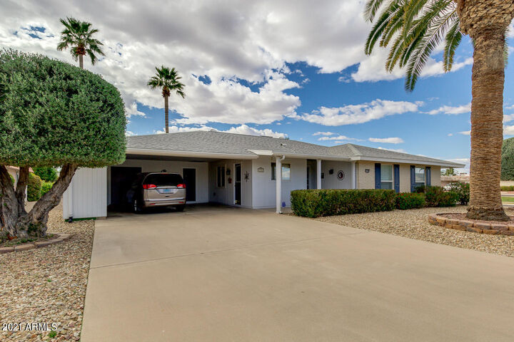 Property Photo: 9750 N 105th Avenue AZ 85351
