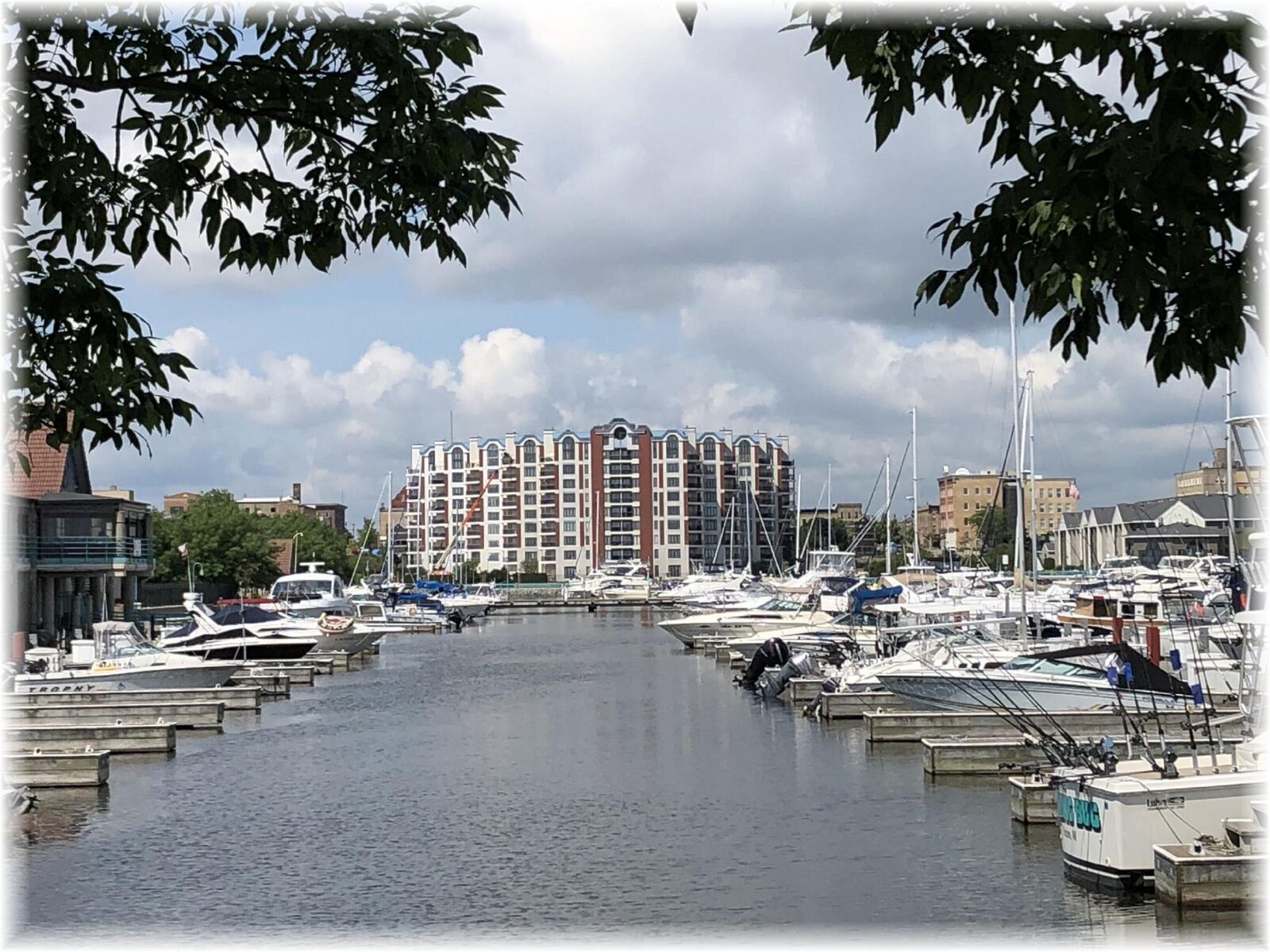 Property Photo: 333 Lake Ave 507 WI 53403