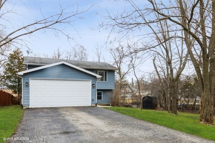 721 N Park Road  Round Lake IL 60073 photo