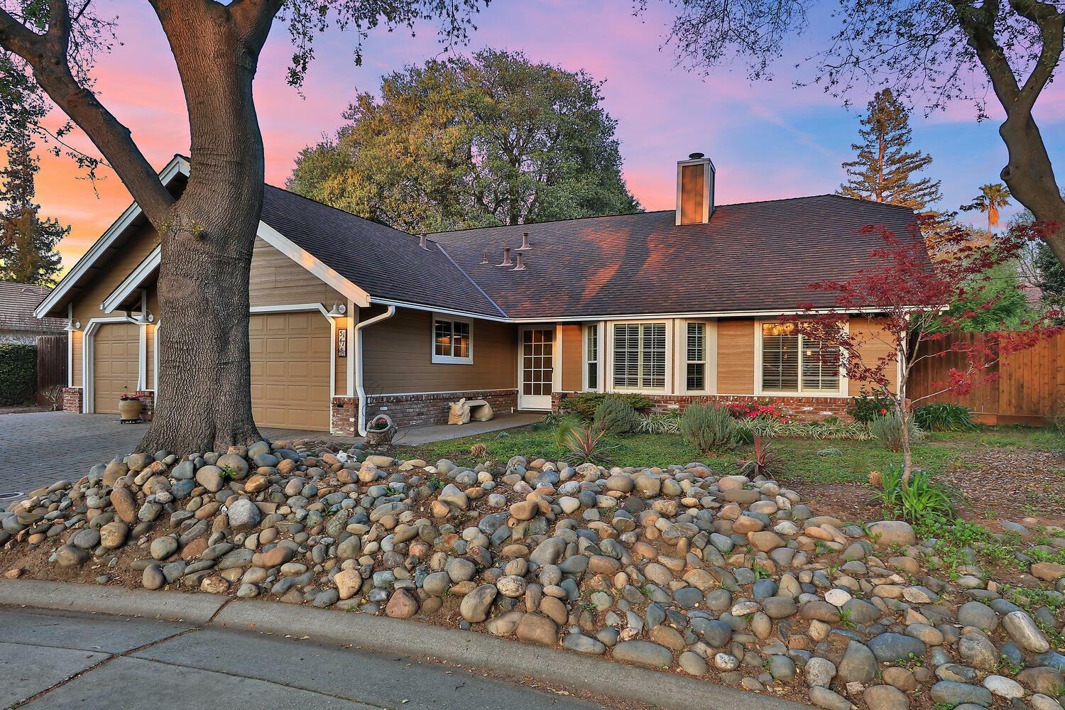 Property Photo:  5147 Walnut Place Lane  CA 95608 