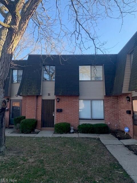 Property Photo:  216 Moore Road 3R  OH 44012 