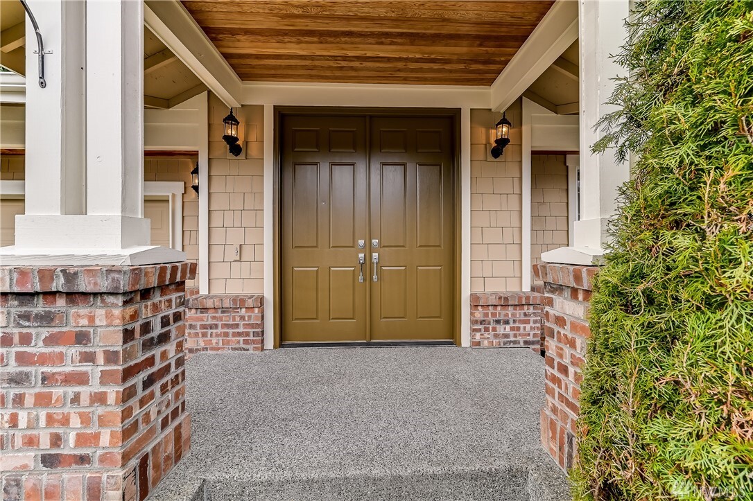 Property Photo: 533 234th Place NE WA 98074