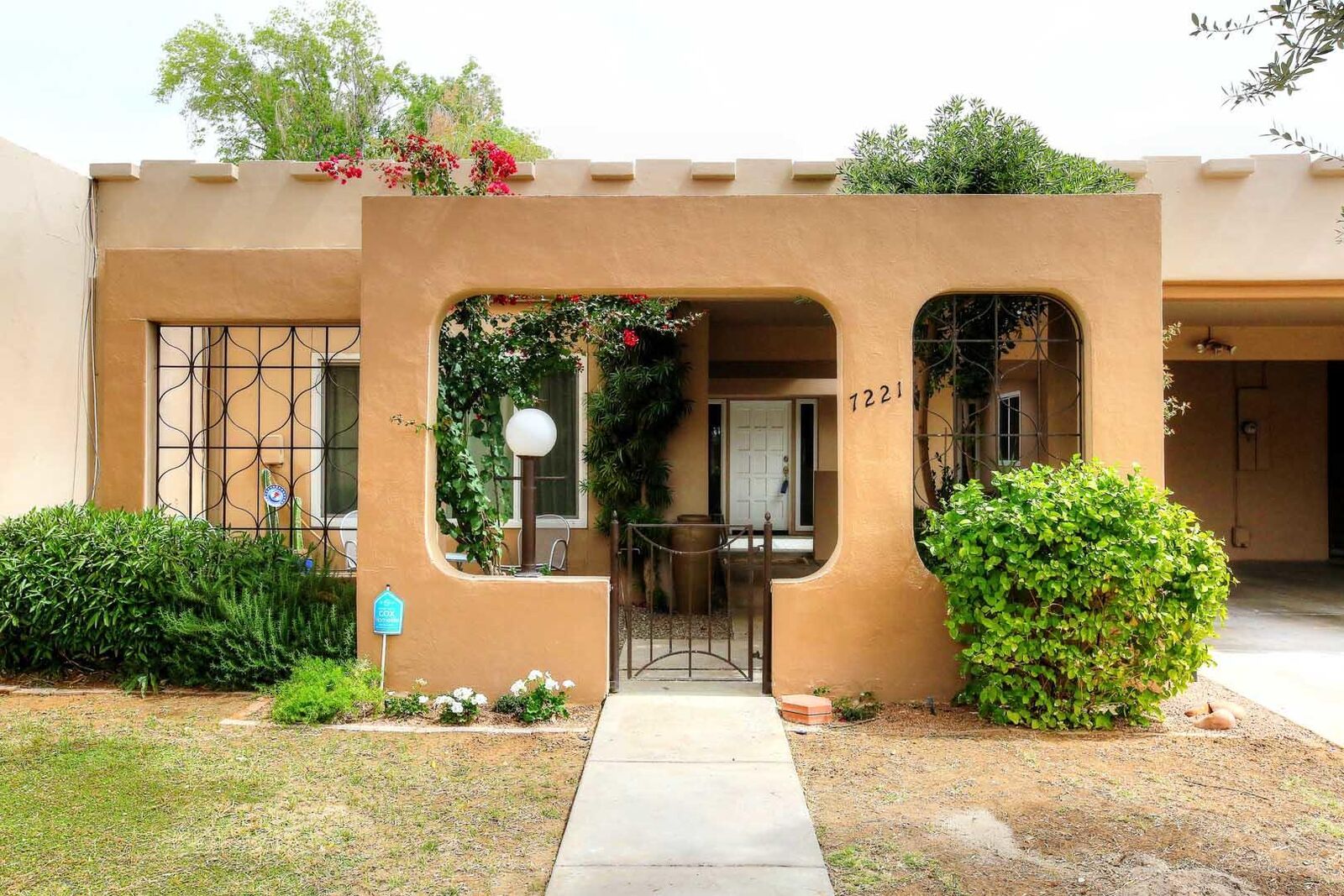 Property Photo: 7221 N Via De La Montana -- AZ 85258