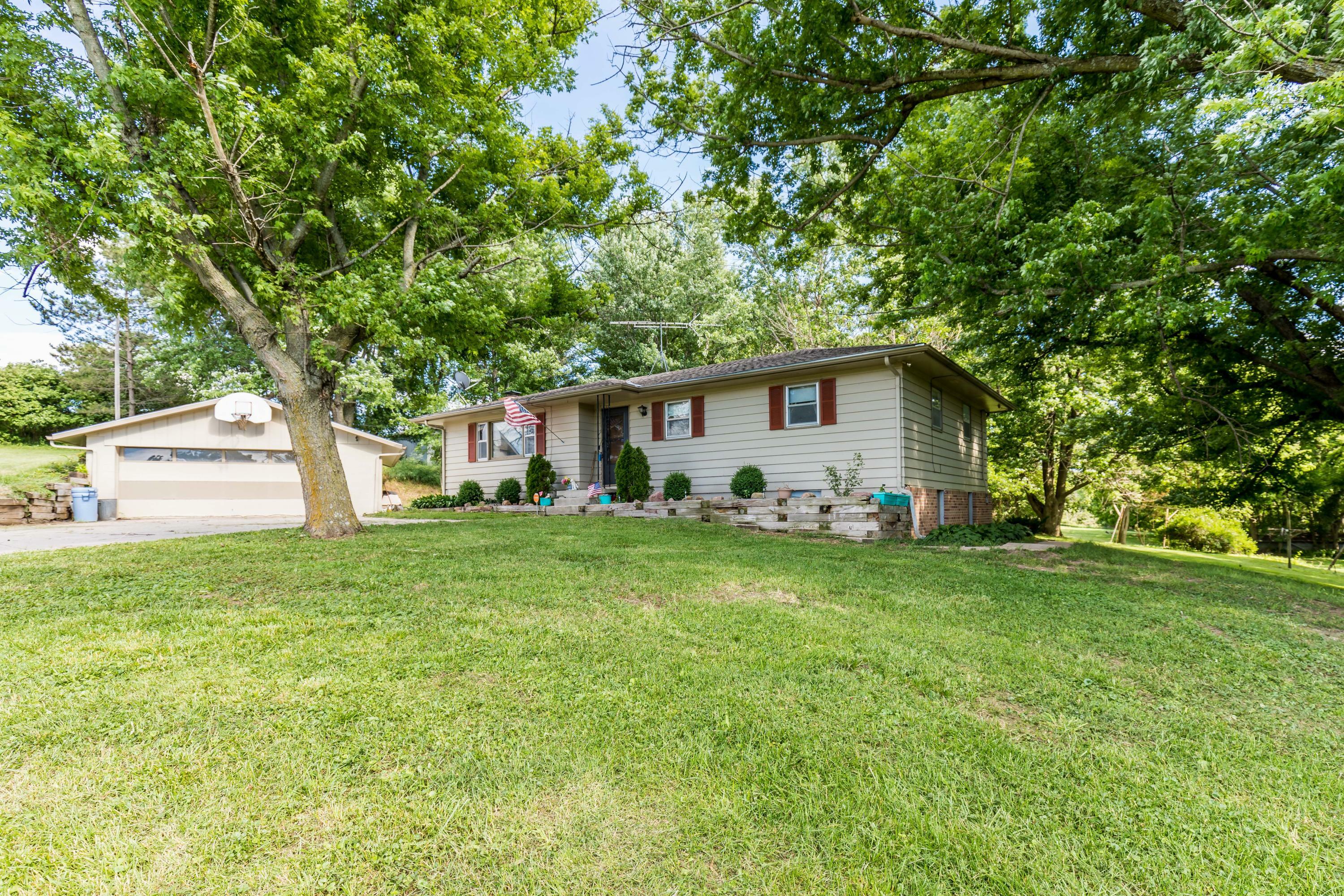 Property Photo:  22605 3 Bridge Road  IA 51503 