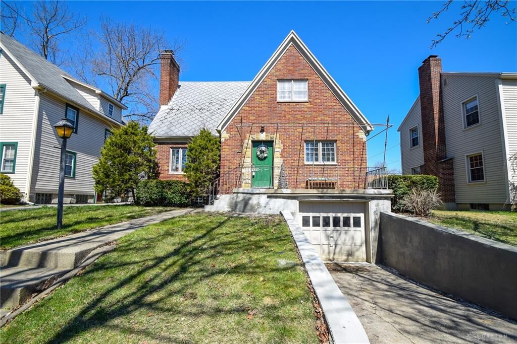 Property Photo: 435 Corona Avenue OH 45419