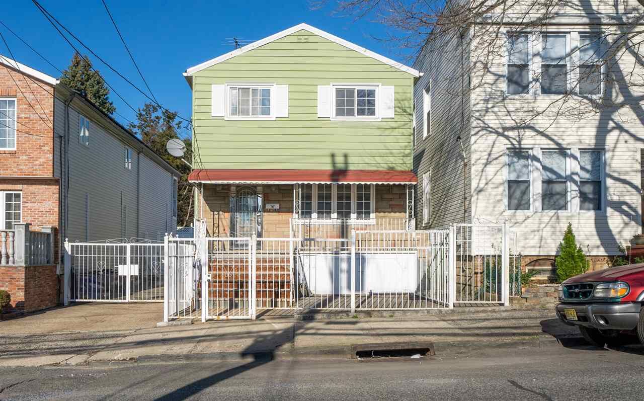 Property Photo:  216 Bartholdi Ave Entire House  NJ 07305 