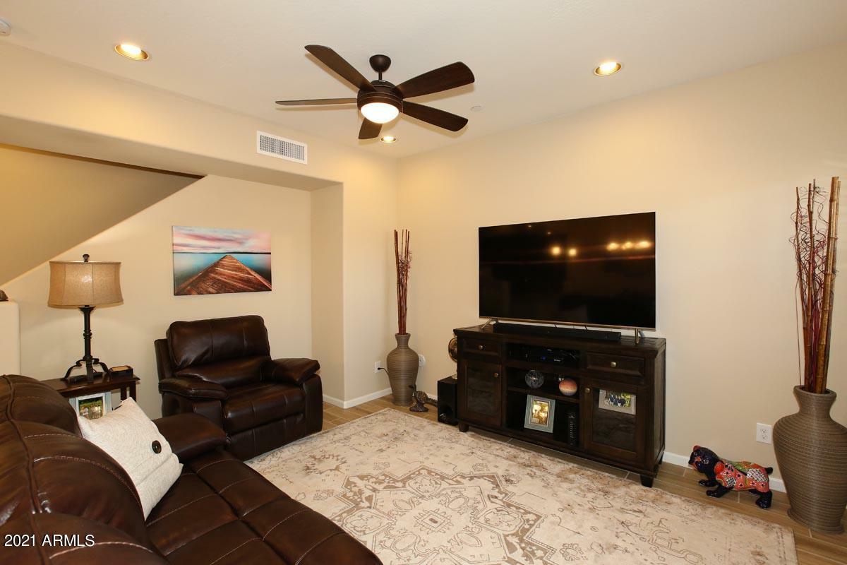 Property Photo:  3935 E Rough Rider Road  AZ 85050 