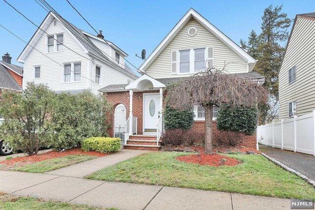 Property Photo: 309 Travers Place NJ 07071