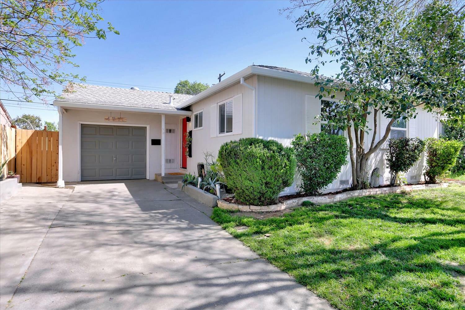 Property Photo:  4911 78th Street  CA 95820 